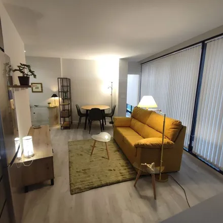 Rent this 2 bed apartment on Avenida do Exército in 15006 A Coruña, Spain