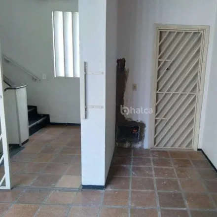 Rent this 3 bed apartment on Rua Mato Grosso in Ilhotas, Teresina - PI