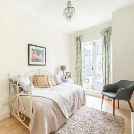 Image 3 - Park City Grand Plaza Kensington, 18-30 Lexham Gardens, London, W8 5JU, United Kingdom - Apartment for sale