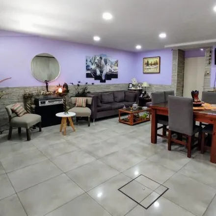Buy this 3 bed house on Paso de Guana in Distrito Luzuriaga, 5516 Maipú