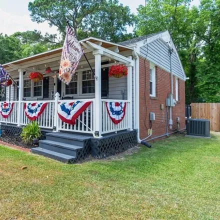 Image 3 - 817 Barn St, Jacksonville, North Carolina, 28540 - House for sale
