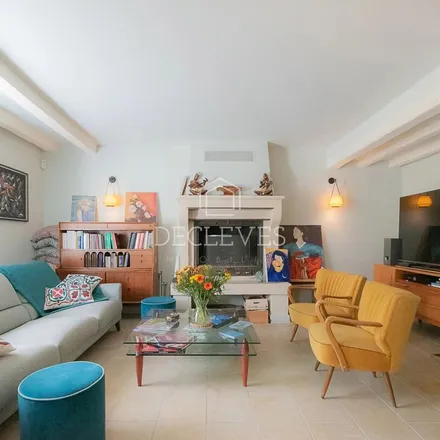 Rent this 8 bed apartment on 1 Rue Pierre Curie in 78670 Médan, France