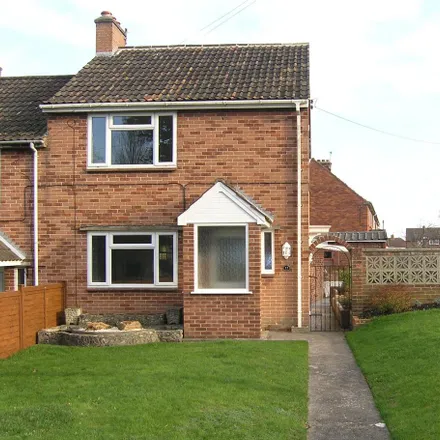 Rent this 2 bed house on Hillside Crescent in Puriton, TA7 8AN
