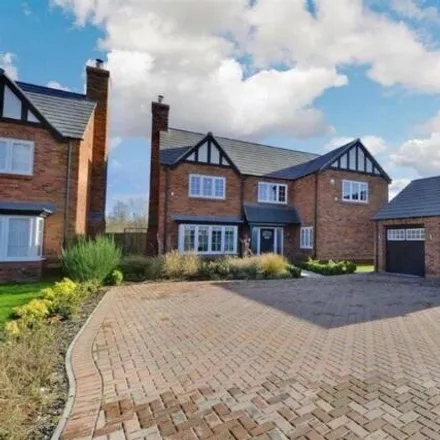 Rent this 5 bed house on 52 Long Lane in Nottingham, NG9 6BQ