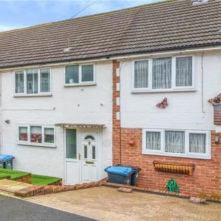 Buy this 3 bed townhouse on Campbell Road in Caterham on the Hill, CR3 5JQ