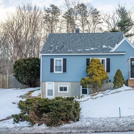 Rent this 3 bed house on 589 Pleasant Street in Marlborough, MA 01752