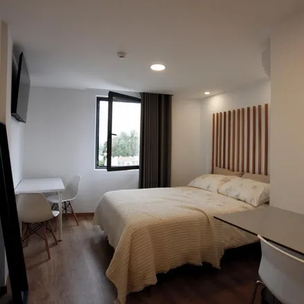 Rent this 1 bed apartment on Pinto Abreu 1 in Rua Carlos Alberto Pinto de Abreu, 3040-245 Coimbra