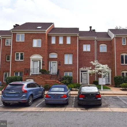 Rent this 2 bed condo on 1813 North Uhle Street in Arlington, VA 22201