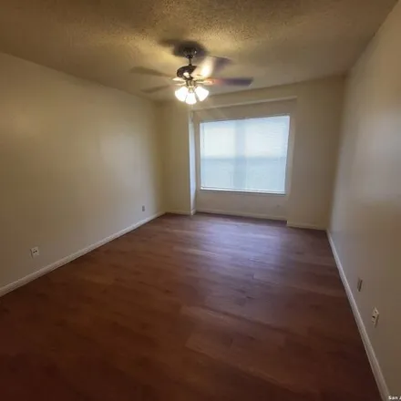 Image 8 - 4101 Cape Cod Street, San Antonio, TX 78218, USA - Apartment for rent