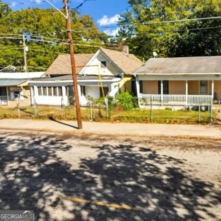 Buy this studio townhouse on 1644 Lakewood Avenue Southeast in Atlanta, GA 30315