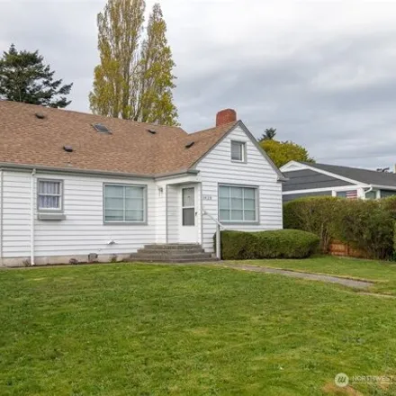 Buy this 3 bed house on 1406 Southeast 4th Avenue in Oak Harbor, WA 98277