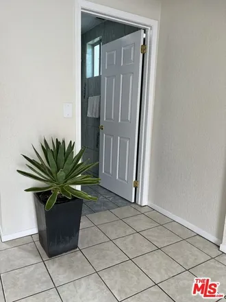 Image 4 - 5550 Cartwright Avenue, Los Angeles, CA 91601, USA - House for rent