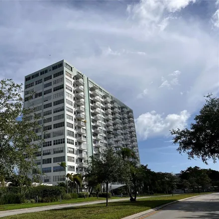 Image 4 - 2100 Sans Souci Boulevard, San Souci Estates, North Miami, FL 33181, USA - Condo for sale