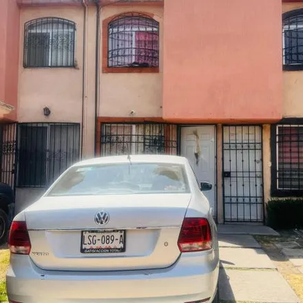 Buy this 2 bed house on Avenida Cofradía in 54710 Cuautitlán Izcalli, MEX