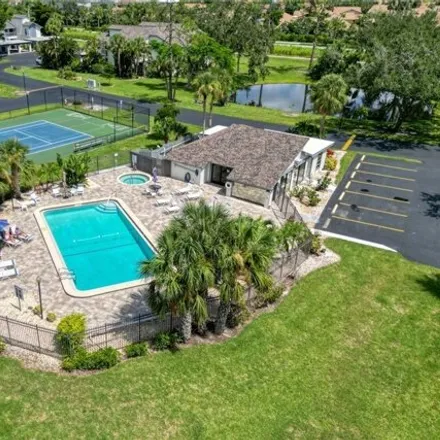 Image 3 - 17496 Overhill Drive, Newport Glen Condos, Lee County, FL 33908, USA - Condo for rent