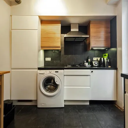 Rent this 2 bed apartment on Hendrik Marckstraat 5 in 2600 Antwerp, Belgium