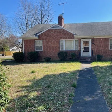 Buy this 3 bed house on 3621 Montrose Avenue in Richmond, VA 23222