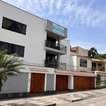 Buy this 3 bed apartment on Jirón Málaga in Santiago de Surco, Lima Metropolitan Area 15039