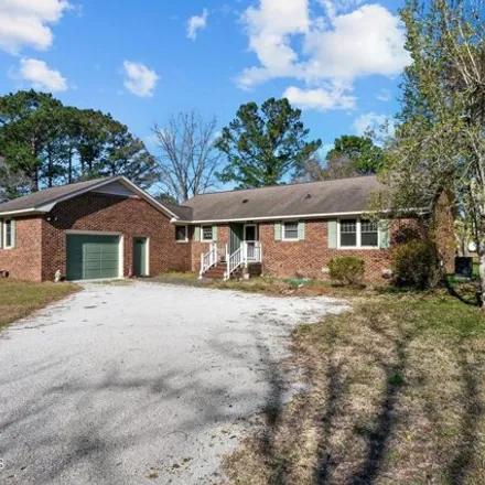 Buy this 3 bed house on 229 Shoreline Drive in River Bend, Craven County