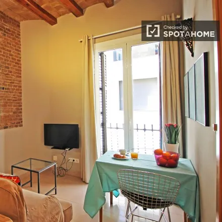 Rent this 1 bed apartment on El Sabor Cubano in Carrer de Francisco Giner, 32