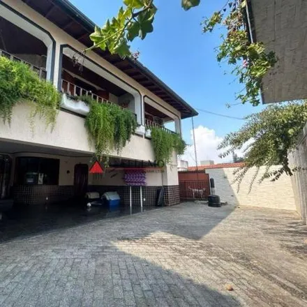 Buy this 3 bed house on Rua Genésio dos Santos in Centro, São Bernardo do Campo - SP