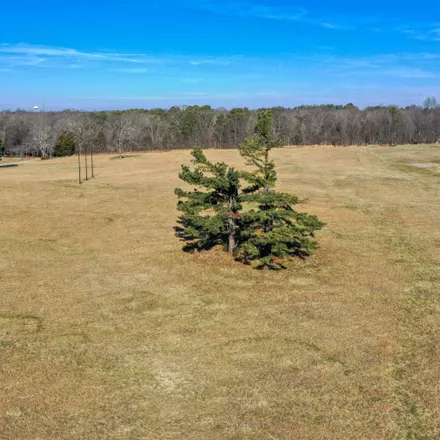Image 4 - 582 Old McKenzie Road, McKenzie, Carroll County, TN 38201, USA - House for sale