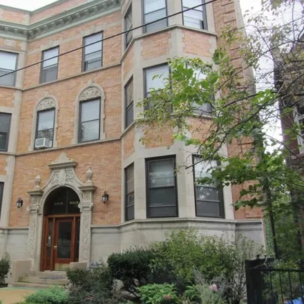 Rent this 4 bed apartment on 5213 South Dorchester Avenue in Chicago, IL 60615