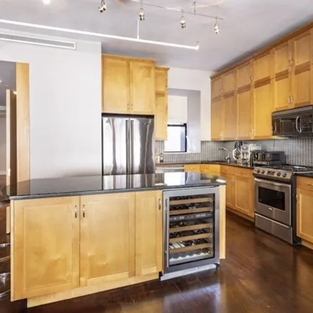 Image 4 - 12 West 18th Street, New York, NY 10011, USA - Condo for sale