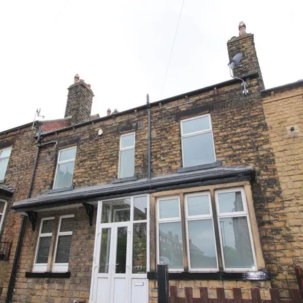 Rent this 1 bed apartment on Rosemont Avenue in Pudsey, LS13 3PX