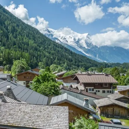 Buy this 3 bed house on Chamonix-Mont-Blanc in Haute-Savoie, France