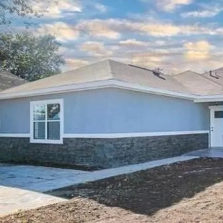 Rent this 3 bed house on 221 N 17th St in McAllen, Texas