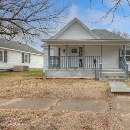 Buy this 2 bed house on 374 West Vine Street in Webb City, MO 64870