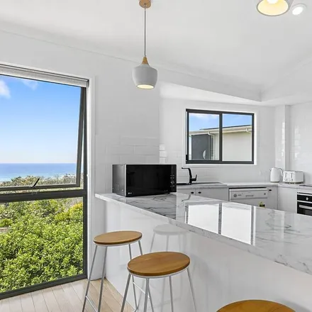 Image 3 - Castaways Beach, Queensland, Australia - Apartment for rent