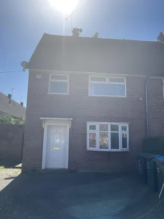 Rent this 4 bed house on 99 Gerard Avenue in Coventry, CV4 8FY