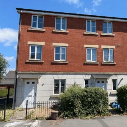 Rent this 5 bed townhouse on 439 Filton Avenue in Bristol, BS7 0BB