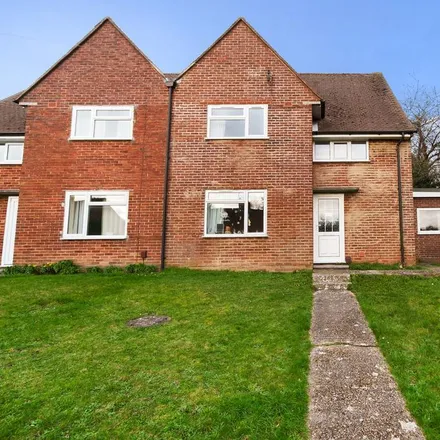 Rent this 5 bed duplex on Fox Lane in Winchester, SO22 4DY
