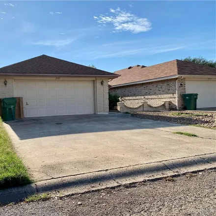 Image 2 - 319 Ashley Court, Starr Colonia, Pharr, TX 78577, USA - House for sale