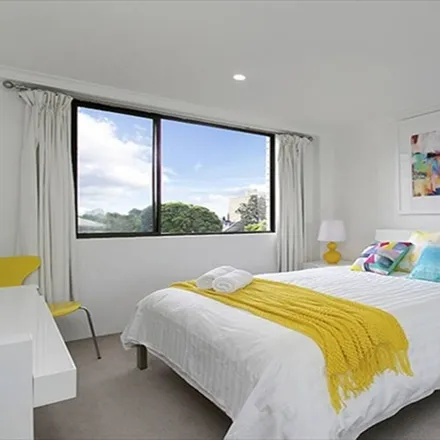 Rent this 1 bed apartment on Cremorne NSW 2090