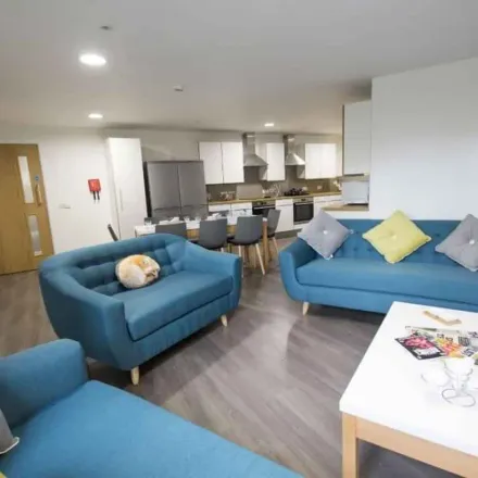 Image 1 - Student Roost - Dobbie's Point, 200 North Hanover Street, Glasgow, G4 0PY, United Kingdom - Apartment for rent