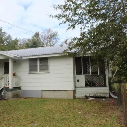 Buy this 2 bed house on 5760 14th Avenue in Eastman, GA 31023