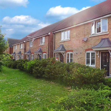 Rent this 3 bed duplex on Wheeler Avenue in Swindon, SN2 7HQ