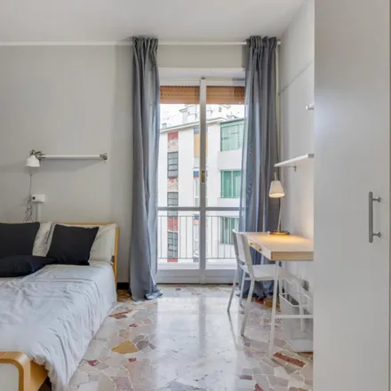 Rent this 2 bed room on Municipale N. 13 in Piazza Geremia Bonomelli 4, 20139 Milan MI