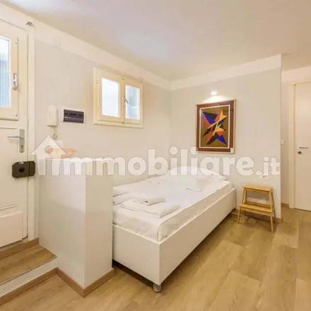 Image 6 - Via del Giardino Serristori 7 R, 50122 Florence FI, Italy - Apartment for rent