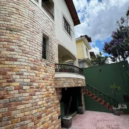 Buy this 6 bed house on Rua Itajubá in Sagrada Família, Belo Horizonte - MG