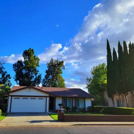 Buy this 3 bed house on 571 Asbury Lane in Fairfield, CA 94533