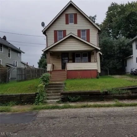 Buy this 3 bed house on 1078 Shannon Avenue in Barberton, OH 44203