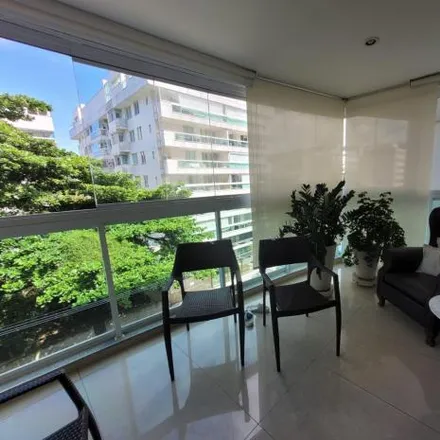 Image 2 - Avenida Quintino Bocaiúva, São Francisco, Niterói - RJ, 24360-022, Brazil - Apartment for sale