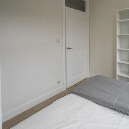 Rent this 3 bed room on Harderwijkstraat 136 in 2573 ZP The Hague, Netherlands