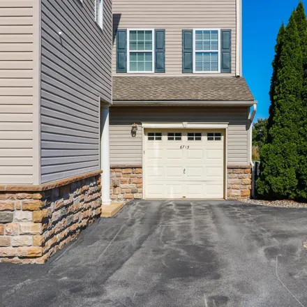 Image 7 - 6715 Pioneer Drive, Lower Macungie Township, PA 18062, USA - Condo for sale