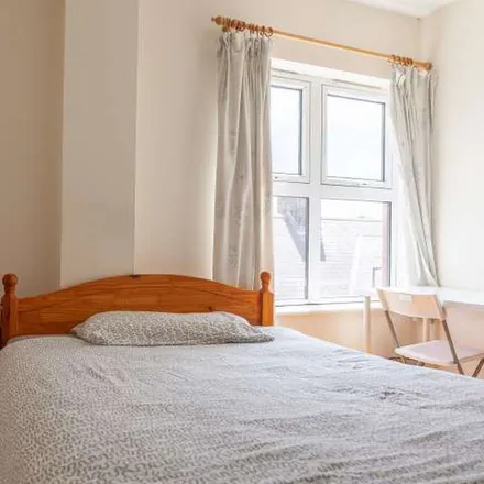 Rent this 3 bed apartment on Garden Lane Backpackers in 8 Garden Lane, The Liberties
